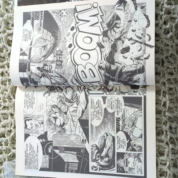 TMNT 1990 Comic Book - Picture 3 of 4